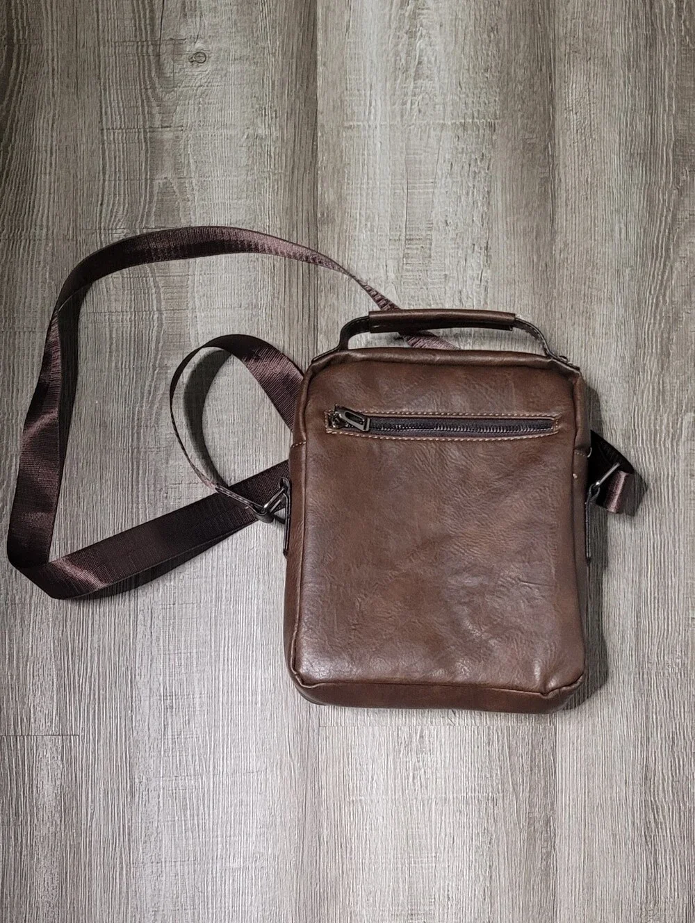 Weixier Men's Brown PU Leather Crossbody Bag NWOT